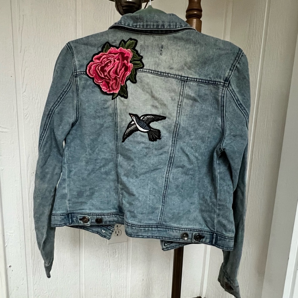 Ci Sono Blue Denim Jacket with Pink Floral and Black Bird Embroidery Large